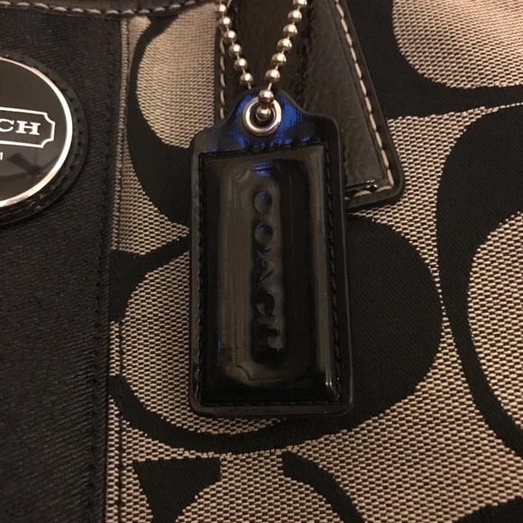 Coach Handbag - Picture 4 of 8